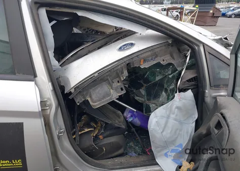 2015 Ford Fiesta S z USA, uszkodzony, nr VIN 3FADP4TJ8FM204064